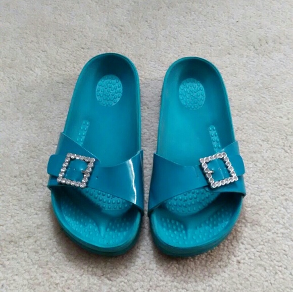 Shoes - slide on sandels